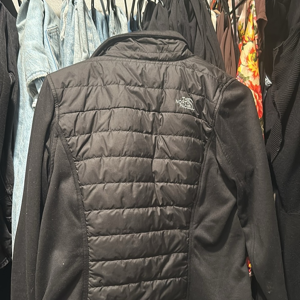 North face jacket - Picture 4 of 4
